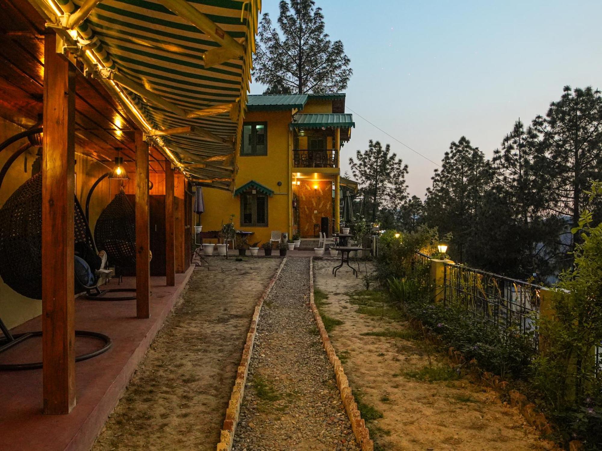 Отель Thehimalayanliving Whistling Pines Муктешвар Экстерьер фото