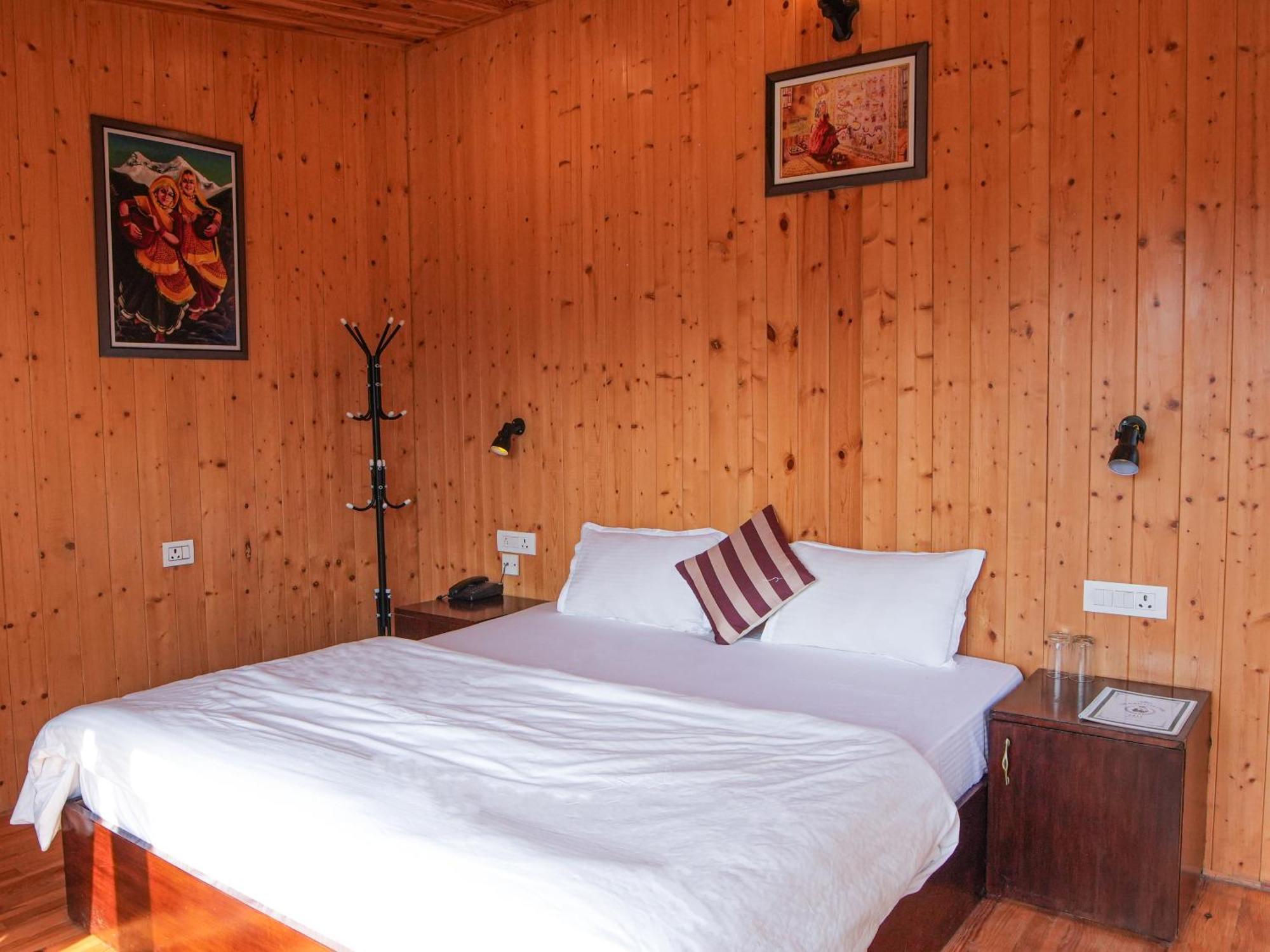 Отель Thehimalayanliving Whistling Pines Муктешвар Экстерьер фото